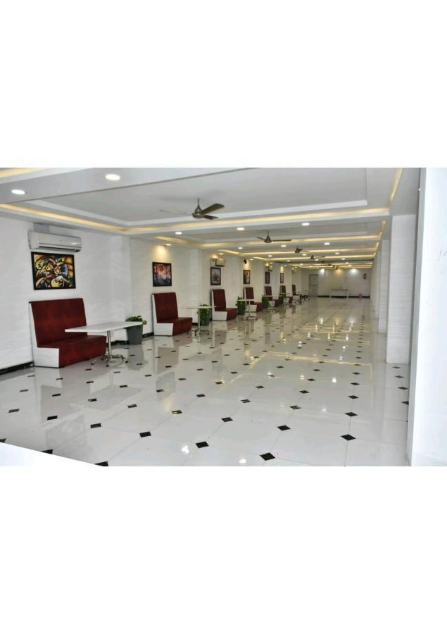 Gods County Hotels & Resorts Tarapith Eksteriør billede