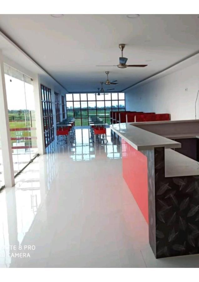 Gods County Hotels & Resorts Tarapith Eksteriør billede