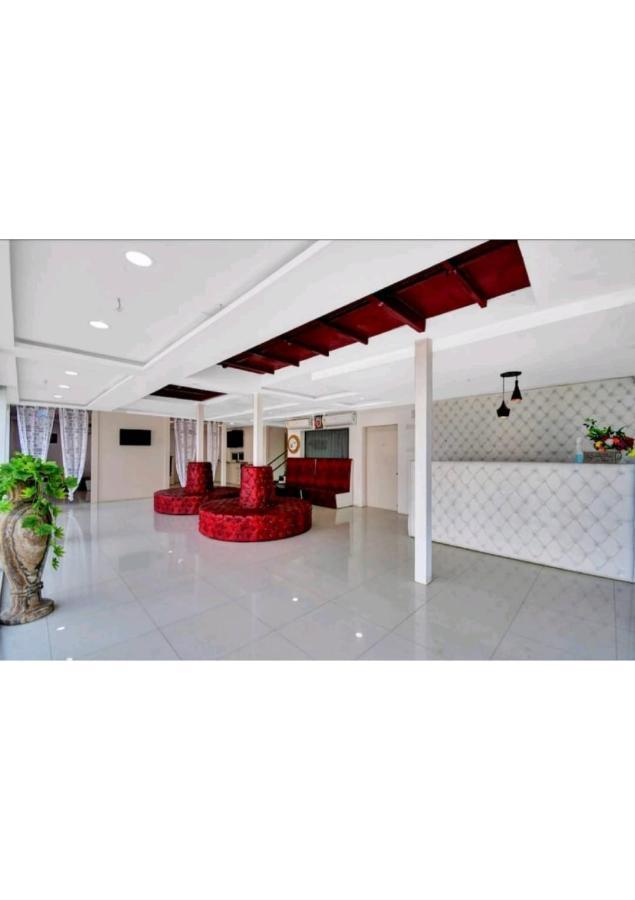 Gods County Hotels & Resorts Tarapith Eksteriør billede