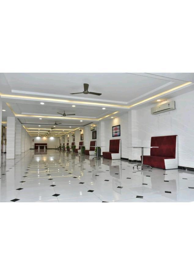 Gods County Hotels & Resorts Tarapith Eksteriør billede