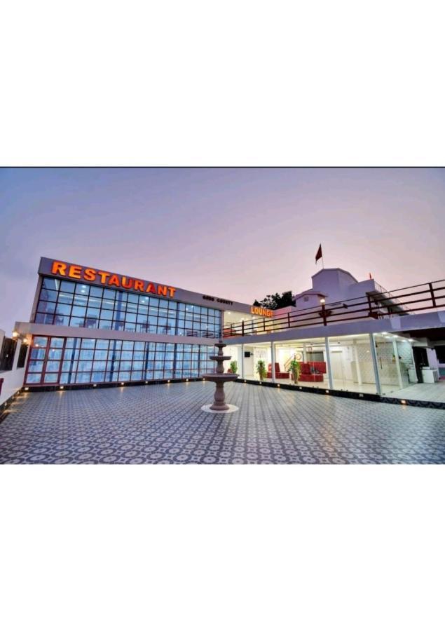 Gods County Hotels & Resorts Tarapith Eksteriør billede