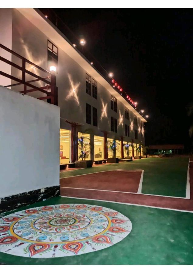 Gods County Hotels & Resorts Tarapith Eksteriør billede