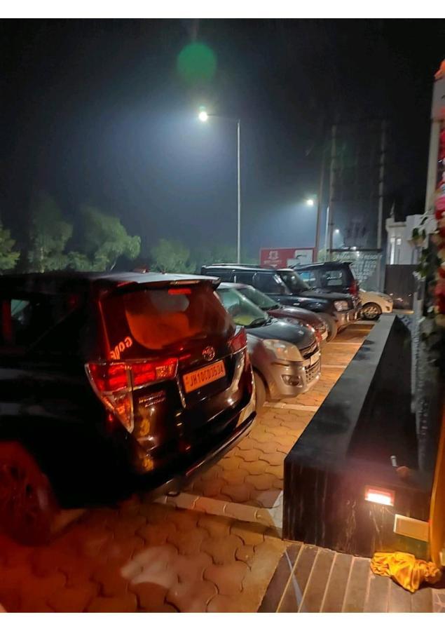 Gods County Hotels & Resorts Tarapith Eksteriør billede