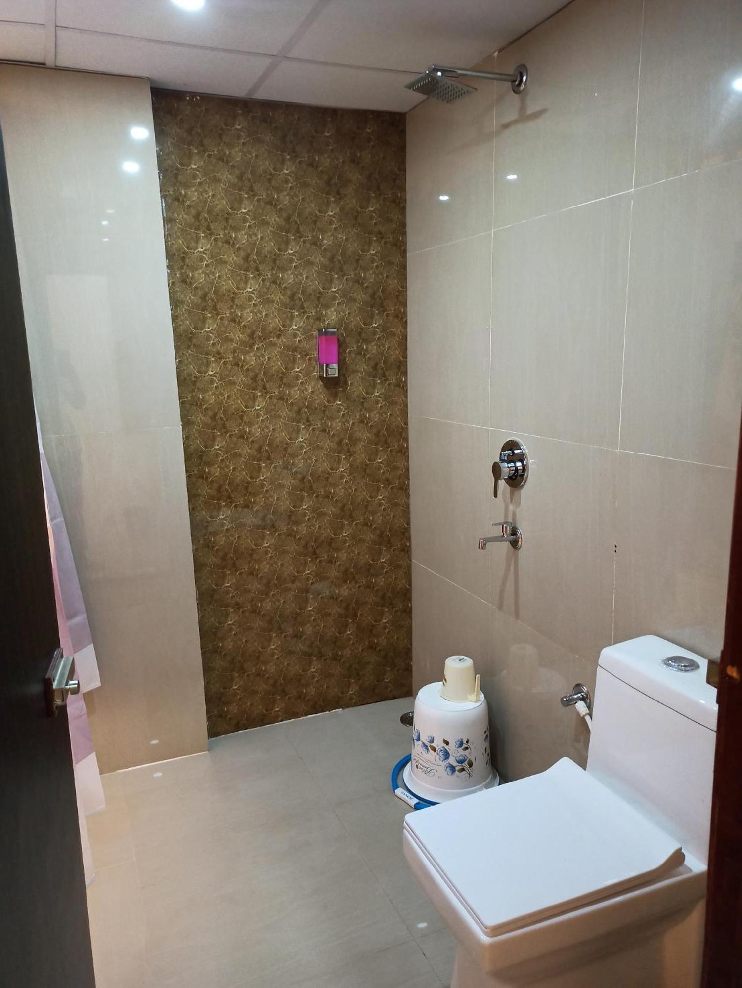 Gods County Hotels & Resorts Tarapith Eksteriør billede