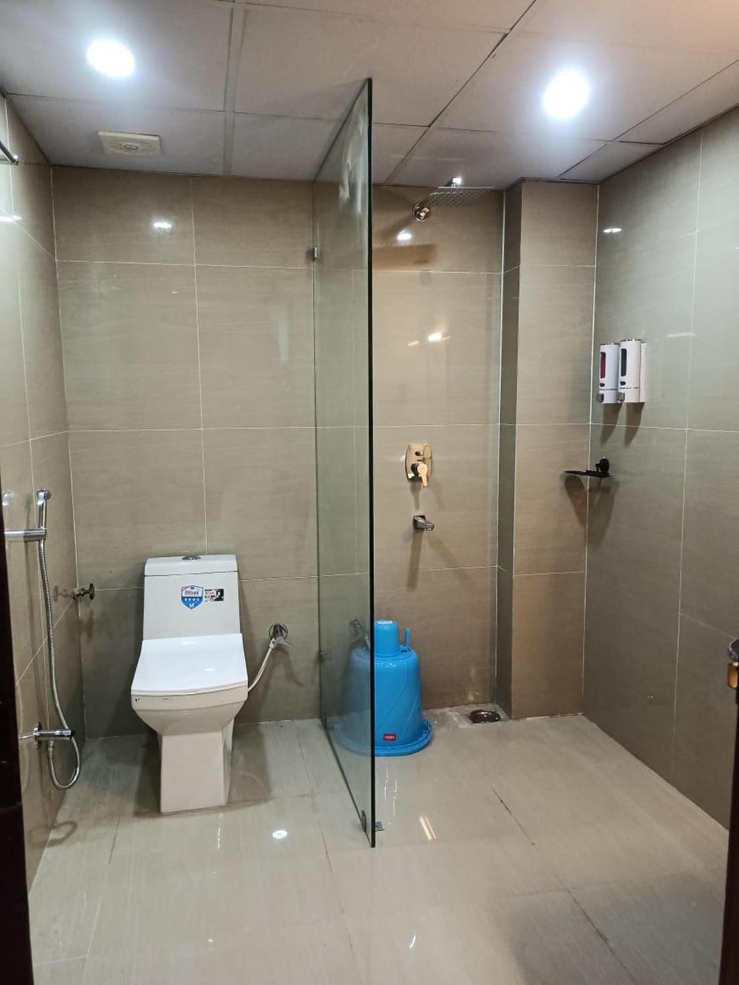 Gods County Hotels & Resorts Tarapith Eksteriør billede